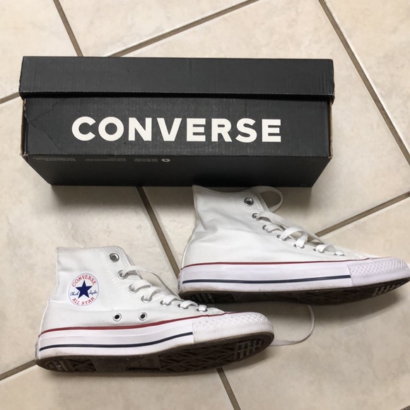 Converse - Picture 2 of 3